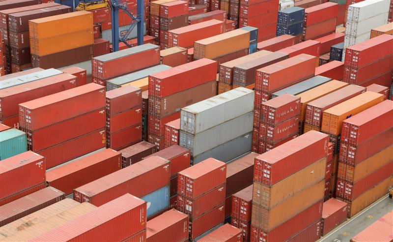 ¿Cómo están impactando las nuevas regulaciones aduaneras y de transporte en Colombia? 